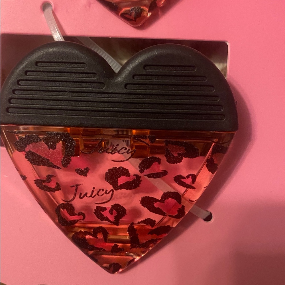 JUICY COUTURE Magnetic Chip Clips - Set of 4 - Picture 4 of 5